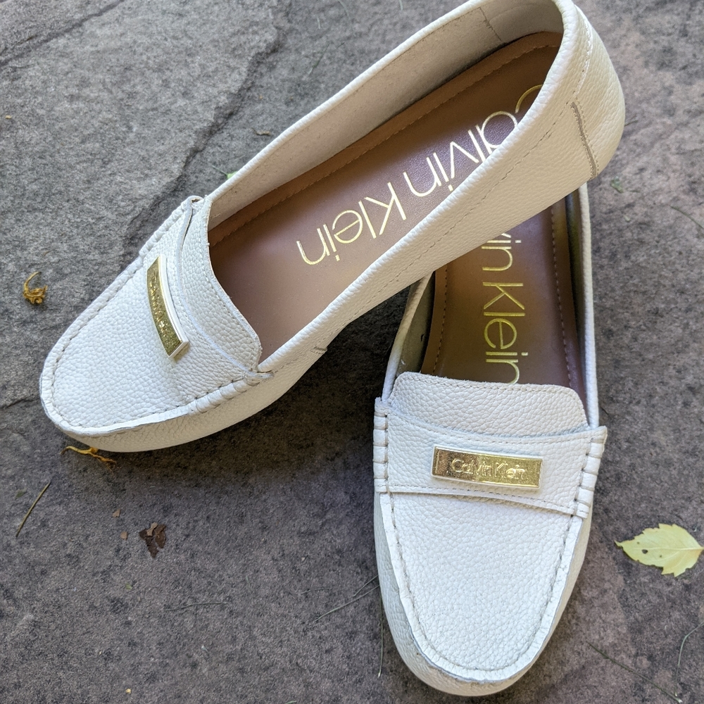 NWOT Calvin Klein loafers